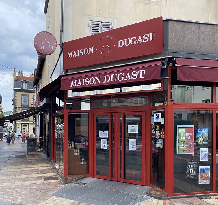 Façade de la boucherie Maison Dugast